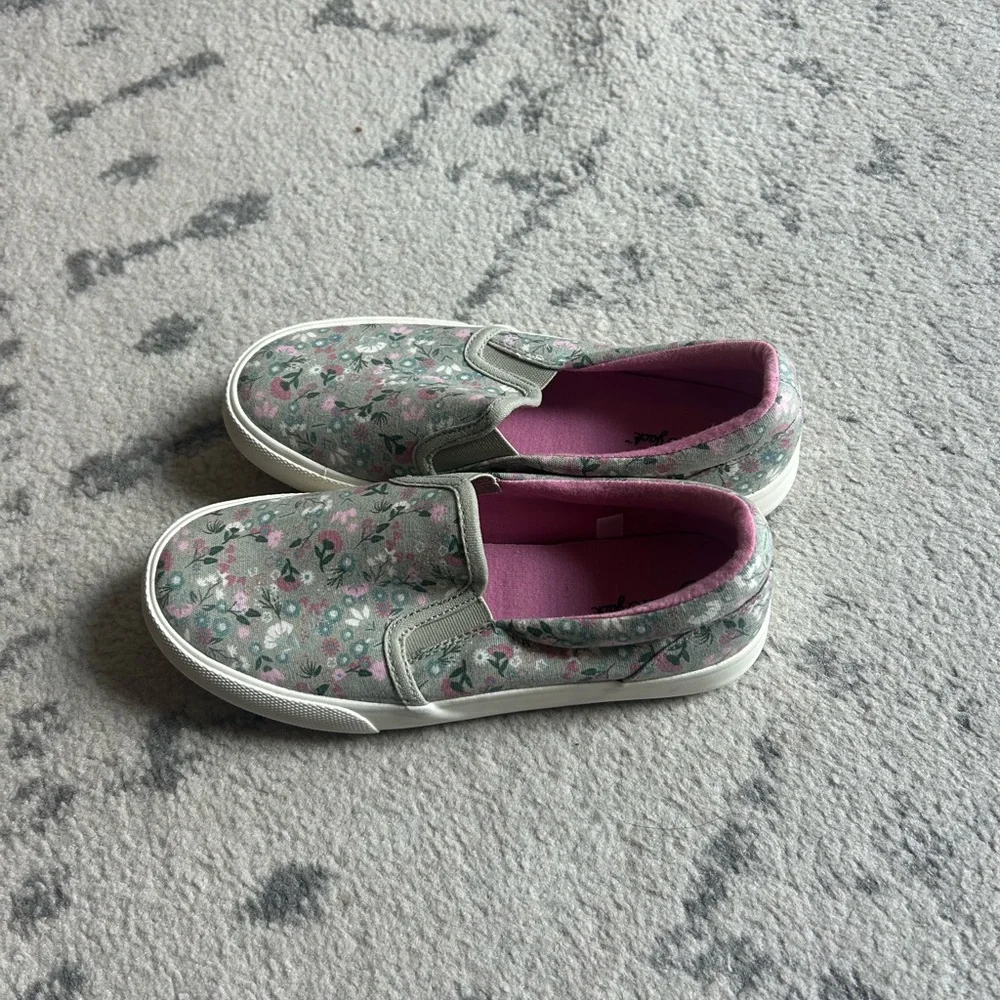 Girls Floral Print Slip-On Sneakers -  size 3